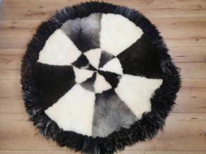 Schapenvachten  - Ronde tapijten - eco-sheep-carpets-adam-leather