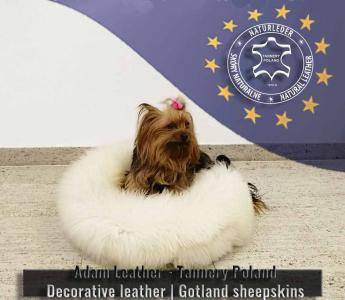 Schapenvachten  - Hondenmanden - Made by Nature - Created by Adam Leather - Leerlooierij Polen - Decoratief leer | Gotlandse schapenvachten
